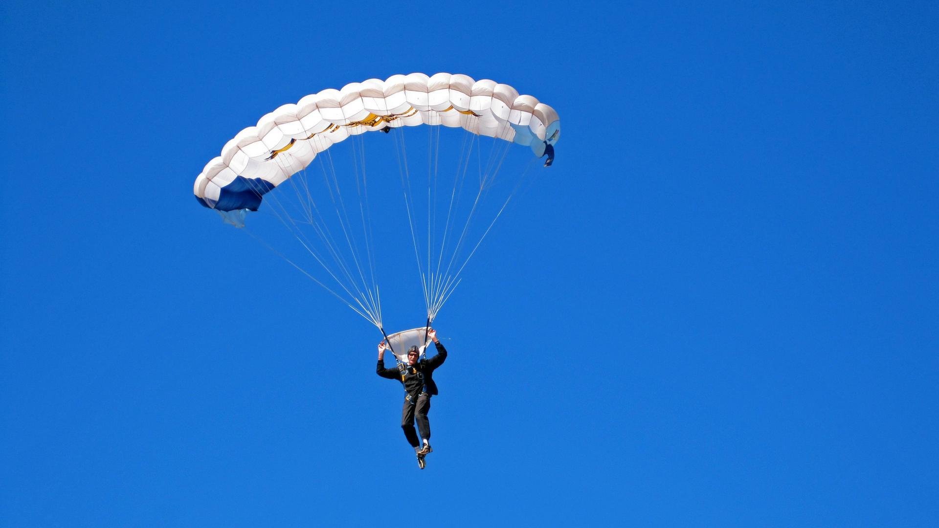 开云体育app安全下载-LCK主办“电竞运动员心理健康日”活动